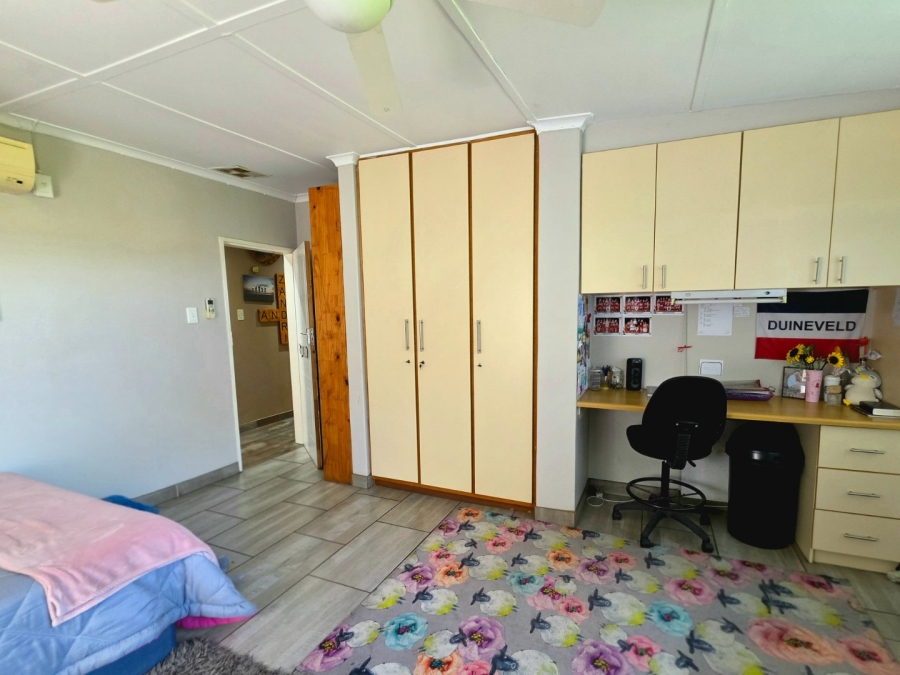 5 Bedroom Property for Sale in Blydeville Northern Cape